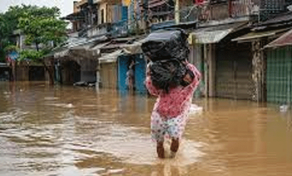 വിയറ്റ്നാമിൽ തോരാതെ മഴ ; 41 പേർ മരിച്ചു