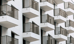 ഇതിലും നല്ലത് സ്വന്തമായി വീട് വയ്ക്കുന്നതാണ്! ബംഗളൂരുവില് മൂന്ന് മുറിയുള്ള ഫഌറ്റിന്റെ വാടകകേട്ട് ഞെട്ടി യുവാവ്, പോസ്റ്റ് വൈറലാകുന്നു