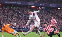 പിഎസ്ജി് ഗോള്രഹിത സമനിലയില് കുരുങ്ങി ; യുവേഫാ ചാംപ്യന്സ് ലീഗില് കുതിപ്പ് തുടര്ന്ന് ആഴ്സണല്