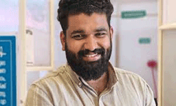 തൊണ്ടയില് മാങ്ങയണ്ടി കുടുങ്ങിയ 5 വയസുകാരന് രക്ഷകനായി ഡോക്ടർ