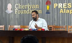 ജി.സുധാകരന് പിന്തുണ ആലപ്പുഴ കോണ്ഗ്രസില് പൊട്ടിത്തെറി ; കെപിസിസി ജനറല് സെക്രട്ടറി രാജിവെച്ചു