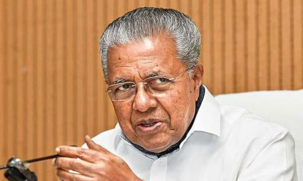പ്രതിപക്ഷ ആരോപണങ്ങള് നുണകളുടെ ഘോഷയാത്ര; രമേശ് ചെന്നിത്തലയ്ക്ക് മുഖ്യമന്ത്രിയുടെ മറുപടി