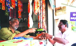 വോട്ടുറപ്പിക്കുന്ന തിരക്കില്
കെ. അനില് കുമാര്