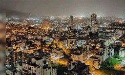 കിട്ടാനുള്ളത് 96000 കോടി രൂപ: ഖജനാവ് ശൂന്യം, സംസ്ഥാന വ്യാപകമായി പണിമുടക്കുമെന്ന മുന്നറിയിപ്പുമായി മുംബൈയിലെ കോൺട്രാക്ടർമാർ