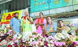 ആവേശമായി ജേക്കബ് തോമസിന്റെ റോഡ് ഷോ