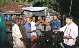 കൂരോപ്പടയില് തരംഗമായി
ചാണ്ടി ഉമ്മന്റെ സൈക്കിള് പ്രയാണം