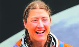 ആദ്യ ബഹിരാകാശ 'പ്ലംബറായി' ക്രിസ്റ്റീന!