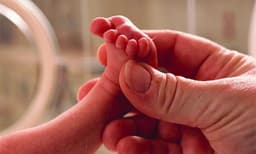 ഒരുമാസം 14 വീട്ടുപ്രസവങ്ങളില് മരിച്ചത് മൂന്ന് നവജാത ശിശുക്കള്