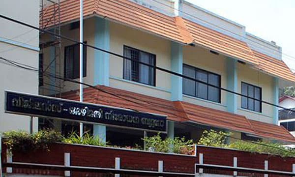 നെതര്ലന്റില് പോയും അന്വേഷണം: ജേക്കബ് തോമസിനെതിരായ കേസില് കേന്ദ്രാന്വേഷണം അറിയിക്കാതെ ; അതൃപ്തി അറിയിക്കാന് വിജിലന്സ്