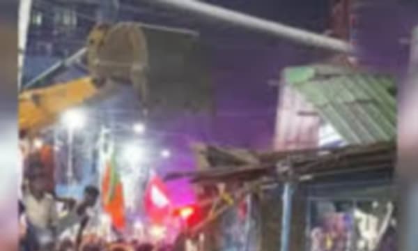 ബിജെപി ബുൾഡോസർ ആക്രമണം നടത്തുന്നു; ടിഎംസി