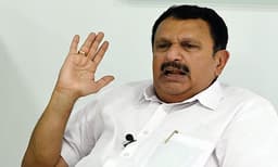 മുഖ്യമന്ത്രിയാകാന് സീനിയോരിറ്റി വേണ്ട: കെ. മുരളീധരന്