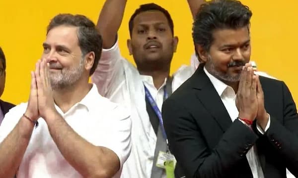 രാഹുൽ ‘സഹോദരൻ’ വാക്കുപാലിച്ചു; സത്യപ്രതിജ്ഞാ ചടങ്ങിൽ വിജയ്യുടെ തൊട്ടടുത്ത്