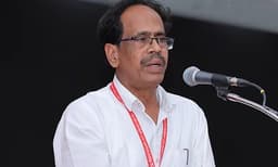 വന്ദേമാതരത്തിന് മുൻപ് 'തമിഴ് തായ് വാഴ്ത്ത് ആലപിക്കണം': സിപിഐ