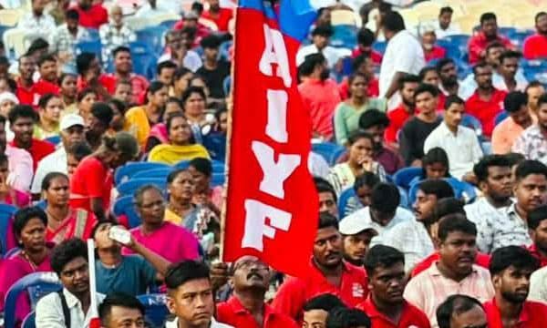 തോല്പ്പിച്ചത് പിണറായിസം, നാടൊട്ടുക്കുമുള്ള മുഖ്യമന്ത്രിയുടെ പോസ്റ്ററുകള് ഉണ്ടാക്കിയത് അവജ്ഞ ; സി.പി.ഐ യുവജനസംഘടനകള്ക്കും കലിപ്പ്...!