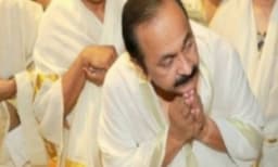 മുഖ്യമന്ത്രിയുടെ ഗുരുവായൂർ ക്ഷേത്ര സന്ദർശനം വിവാദത്തിൽ; ഭക്തർക്ക് ശല്യമായെന്ന് ബിജെപി