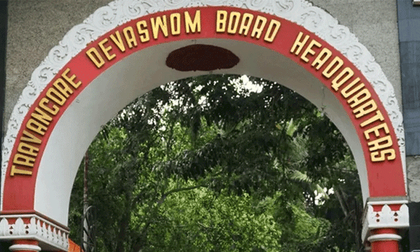 തിരുവിതാംകൂർ ദേവസ്വം ബോർഡിൽ സ്വർണ്ണകവർച്ച തുടരുന്നു ; 20ൽ അധികം ക്ഷേത്രങ്ങളില് വ്യാപക കൊള്ള ; തിരുവാഭരണം ഉൾപ്പെടെ കാണാനില്ല