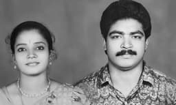 മലയാളികളുടെ പ്രിയപ്പെട്ട നിര്മാതാവിന്റെ പഴയകാല ചിത്രമാണിത്; ആളെ മനസ്സിലായോ?