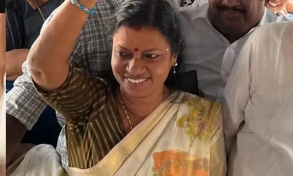 പ്രിയദർശിനി യാത്ര ‘പൊള്ളിച്ചു’; മന്ത്രി ബിന്ദു കൃഷ്ണയുടെ തലയിൽ ചൂടുപായസം വീണു