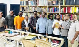 എഫ്.സി.സി വായനക്കൂട്ടം: 'ദോഹയിൽ നടന്നു തീർത്ത വഴികൾ' പുസ്തകചർച്ച സംഘടിപ്പിച്ചു