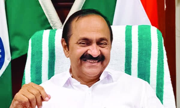 സതീശന്റെ കന്നി ബജറ്റ് സഭയിലേക്ക്: പ്രതിപക്ഷം മദ്യനയവും പകര്ച്ചവ്യാധിയും ആയുധമാക്കും