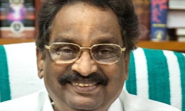 മന്ത്രി കെ.എം ഷാജി ആർഎസ്എസിന് അടിമപ്പെട്ടുവെന്ന് എ.കെ ബാലൻ