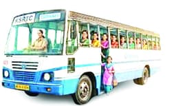 പ്രിയദര്ശിനി; നടുവൊടിഞ്ഞ്
സ്വകാര്യ ബസ് വ്യവസായം