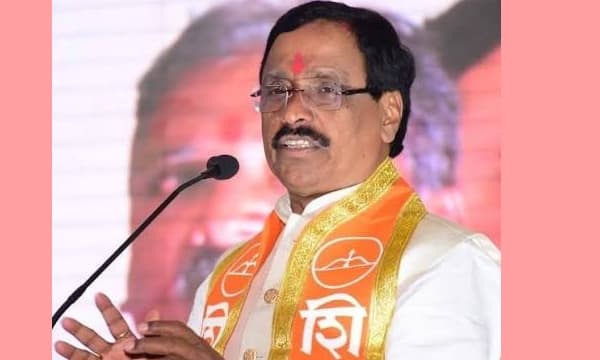 മന്ത്രവാദം, പശുവിൻ മൂത്രം കുടിപ്പിച്ചു, മുടി പിഴുതെടുത്തു : പീഡനം ആരോപിച്ച് ഉദ്ധവ് സേന നേതാവിന്റെ മരുമകൾ