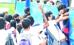 ബസുകളില് വിദ്യാര്ഥി കണ്സെഷന് പ്രായം 27 വയസായി ഉയര്ത്തി