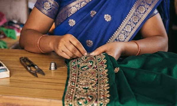 നിങ്ങളുടെ കൈത്തറി സാരി ഒര്ജിനല് ആണോ ? ; ആയിരങ്ങള് മുടക്കുന്നതിന് മുന്പ് യഥാര്ത്ഥ സാരി എങ്ങനെ തിരിച്ചറിയാം