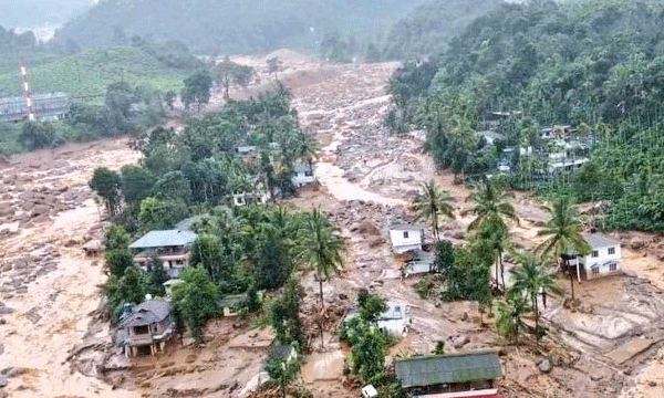 മലവെള്ളപ്പാച്ചിലില് ഒറ്റരാത്രിയില് ഇല്ലാതായത് ഒരു ഗ്രാമം ; കേരളത്തെ നടുക്കിയ മുണ്ടക്കൈ-ചൂരല്മല മഹാദുരന്തത്തിന് രണ്ടാണ്ട്