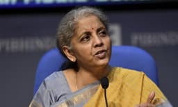 ജീവനക്കാർക്ക് ആശ്വാസം; ഇപിഎഫ് വേതനപരിധി 25,000 രൂപയാക്കാൻ ധനമന്ത്രാലയത്തിന്റെ അനുമതി
