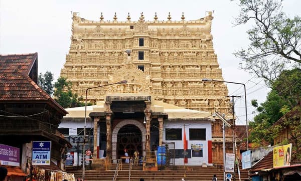 ശ്രീ പത്മനാഭസ്വാമി ക്ഷേത്രത്തിന് തപാൽ വകുപ്പിന്റെ ആദരം; സ്ഥിരം ചിത്രമുദ്രയും പ്രത്യേക കവറും