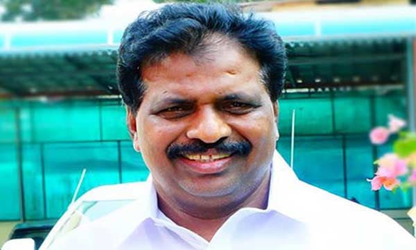 പോസ്റ്ററില് പേരുമില്ല, ചിത്രവുമില്ല ; ജലമേളയില് നിന്നും വിട്ടുനില്ക്കാന് കൊടിക്കുന്നില് സുരേഷ് എംപി