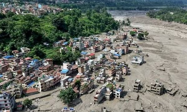 നേപ്പാളിൽ മിന്നൽ പ്രളയം: 105 ഇന്ത്യക്കാരെ കാണാതായി; മരണ സംഖ്യ ഉയരുന്നു