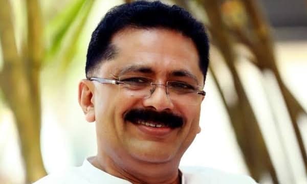 ദിവസവും രാത്രി നാല് കട്ട്..ഇന്ദിരാ കട്ട്, പൂക്കി കട്ട്, രാഹുൽ കട്ട്, പാണക്കാട് കട്ട്; പവർ കട്ടിനെ ട്രോളി കെ ടി ജലീൽ