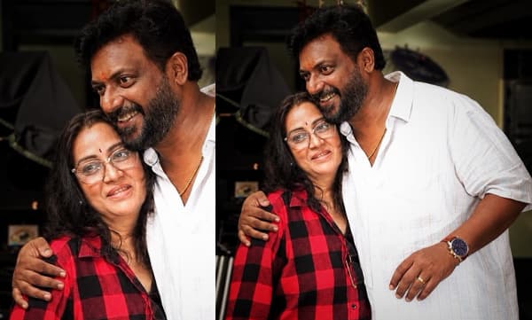 Binu Pappu share picture with menaka suresh (Image Source: Instagram )